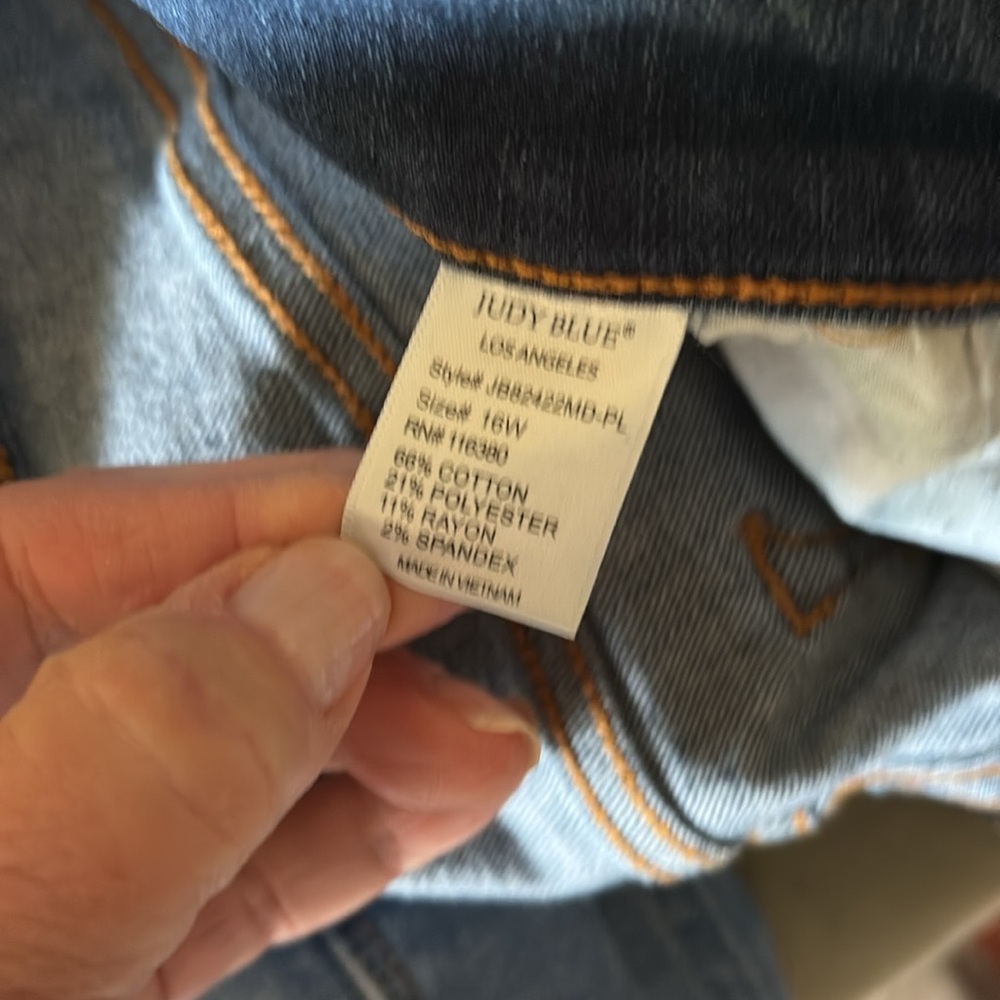 Judy Blue skinny frayed hem jeans size 16w - Picture 3 of 5
